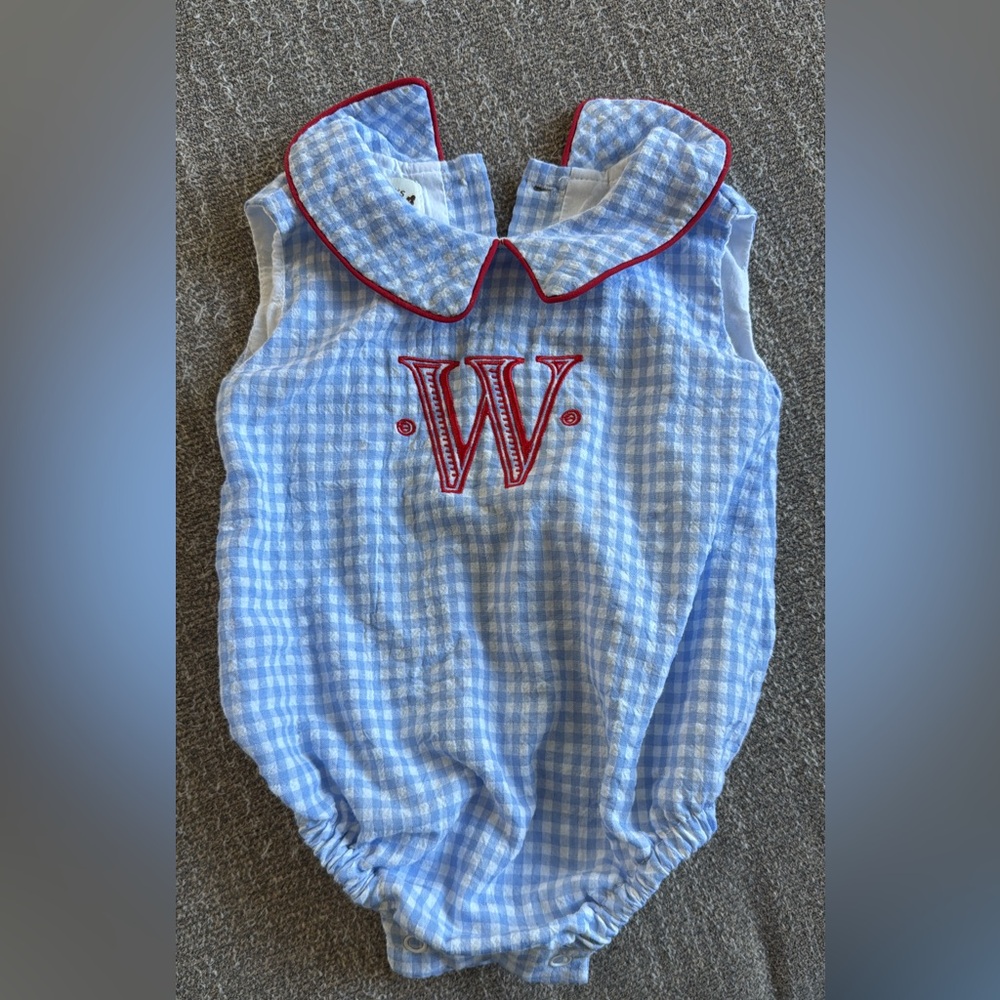 3 month “W” monogrammed bubble